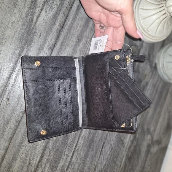 Michael Kors Black Leather Wallet with Gold Logo - Picture 3 of 7